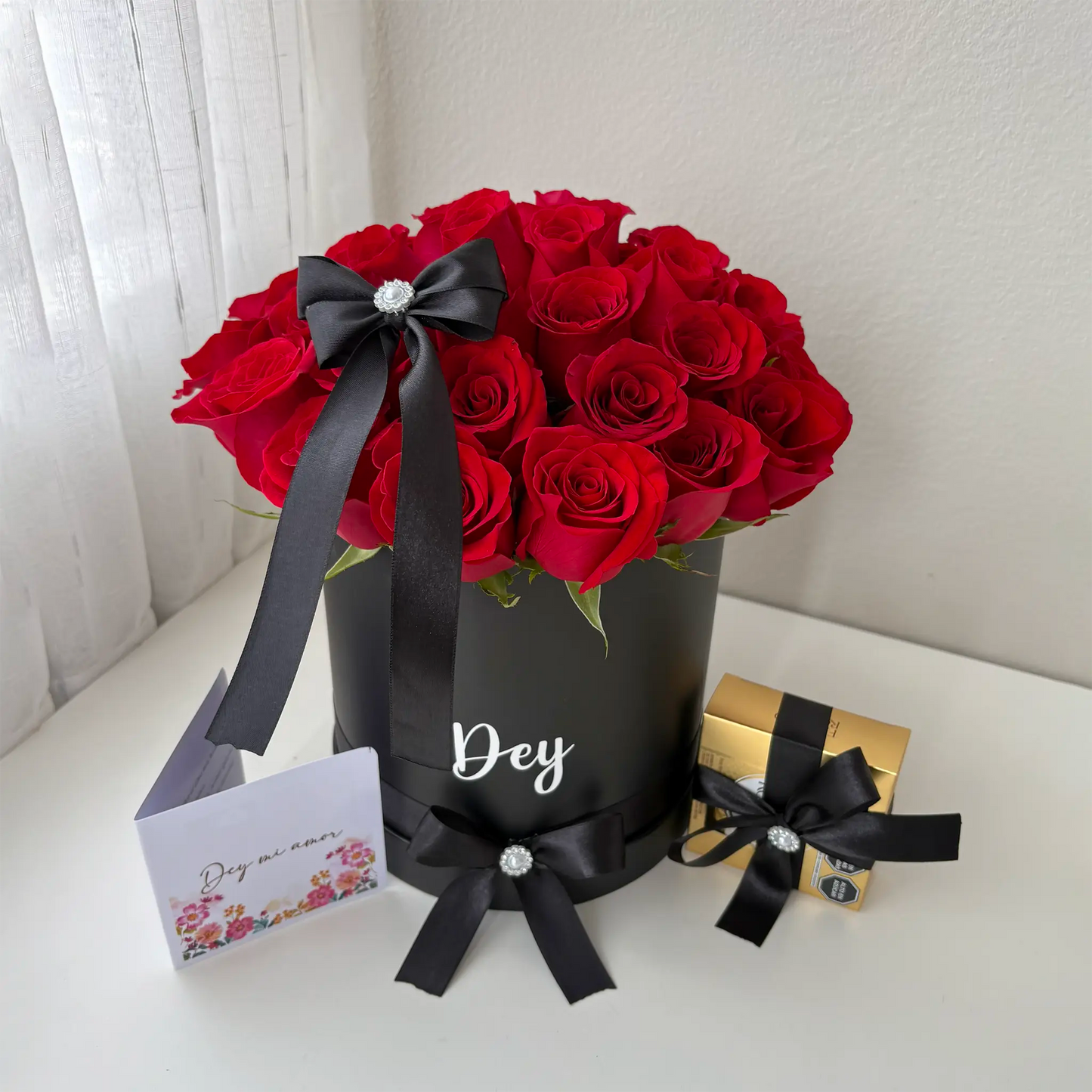 BOX 30 ROSAS CON CHOCOLATES